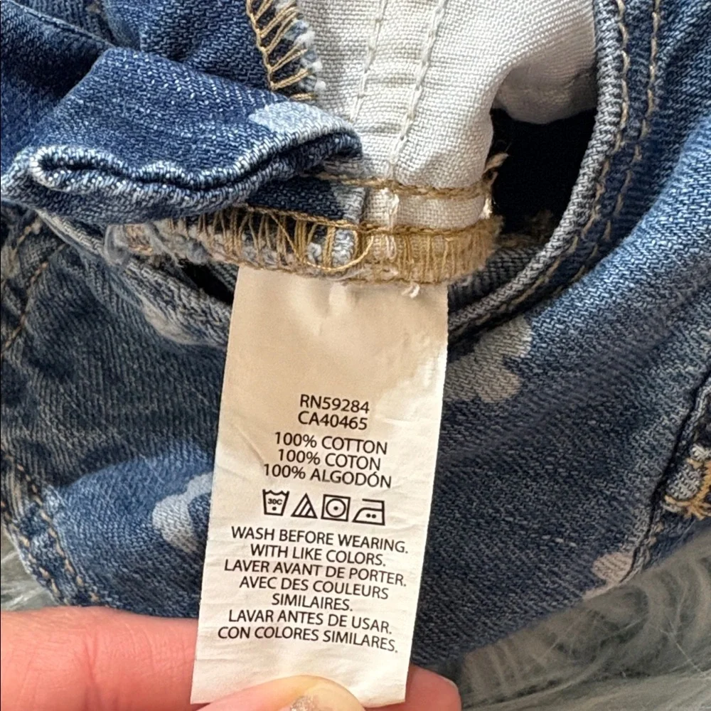 The Children’s Place Denim Heart Short Overalls Sz 6-9months